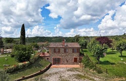 Sinalunga, Tuscany 53048