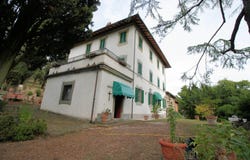 Uzzano, Tuscany 51010