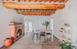Massa e Cozzile, Tuscany 51010