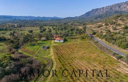 Oliena, Sardinia 08025