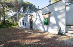 Cisternino, Apulia 72014