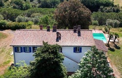 Riparbella, Tuscany 56046