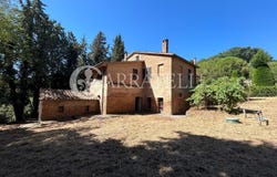 Chiusi, Tuscany 53043