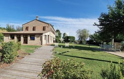 Pesaro, Marche 61121