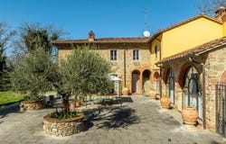 Montevarchi, Tuscany 52025