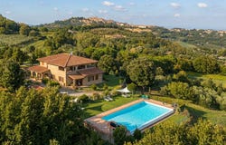 Siena, Tuscany 53100