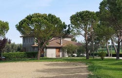 Pesaro, Marche 61122