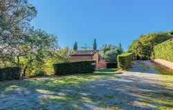 Chiusi, Tuscany 53043