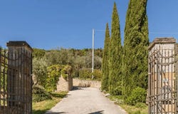 Cortona, Tuscany 52044
