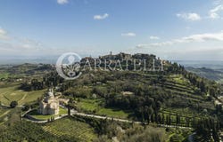 Montepulciano, Tuscany 53045