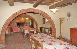 Cortona, Tuscany 52044