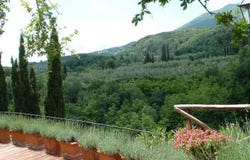 Cetona, Tuscany 53040