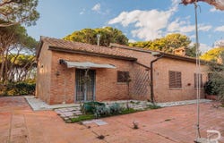 Orbetello, Tuscany 58010