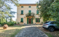 Terricciola, Tuscany 56030