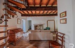 Semproniano, Tuscany 58055