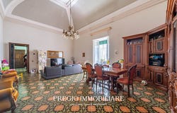 Locorotondo, Apulia 70010