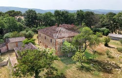 Lucignano, Tuscany 52046