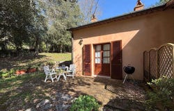 Sassetta, Tuscany 57020