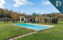 Lucca, Tuscany 55100