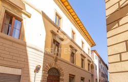 Chiusi, Tuscany 53043