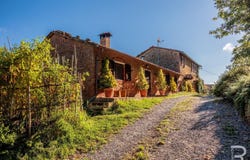San Gimignano, Tuscany 53030