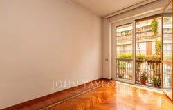 Milano, Lombardy 20121