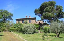 Cetona, Tuscany 53040
