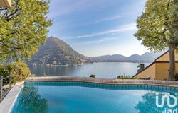 Como, Lombardy 22100