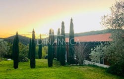 Serrazzano, Tuscany 56044