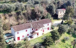 Montopoli in Val d'Arno, Tuscany 56020