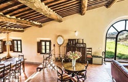 Trequanda, Tuscany 53020