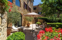 Trequanda, Tuscany 53020