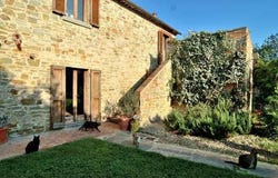 Cortona, Tuscany 52044