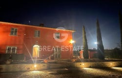 Cortona, Tuscany 52044