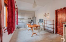 Volterra, Tuscany 56048