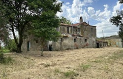 Scansano, Tuscany 58054