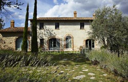 Cetona, Tuscany 53040