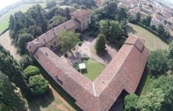 Vellezzo Bellini, Lombardy 27010