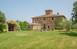 Cetona, Tuscany 53040