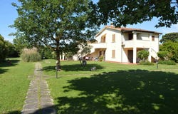 Cecina, Tuscany 57023