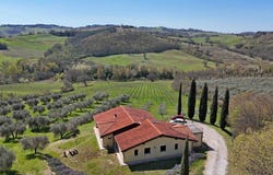 Cinigiano, Tuscany 58044