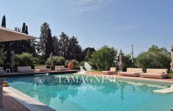 Chiusi, Tuscany 53043