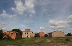 Bettolle, Tuscany 53048