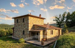Bucine, Tuscany 52020