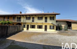 Angera, Lombardy 21021