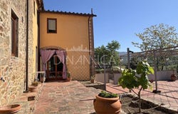 Vinci, Tuscany 50059