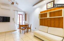 naples, Campania 80132