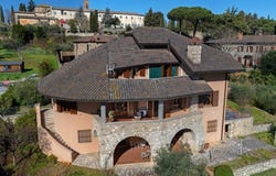 Sinalunga, Tuscany 53048
