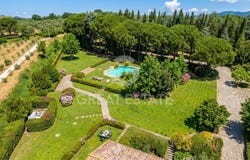 Cortona, Tuscany 52044