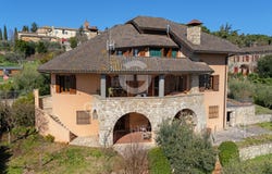 Sinalunga, Tuscany 53048